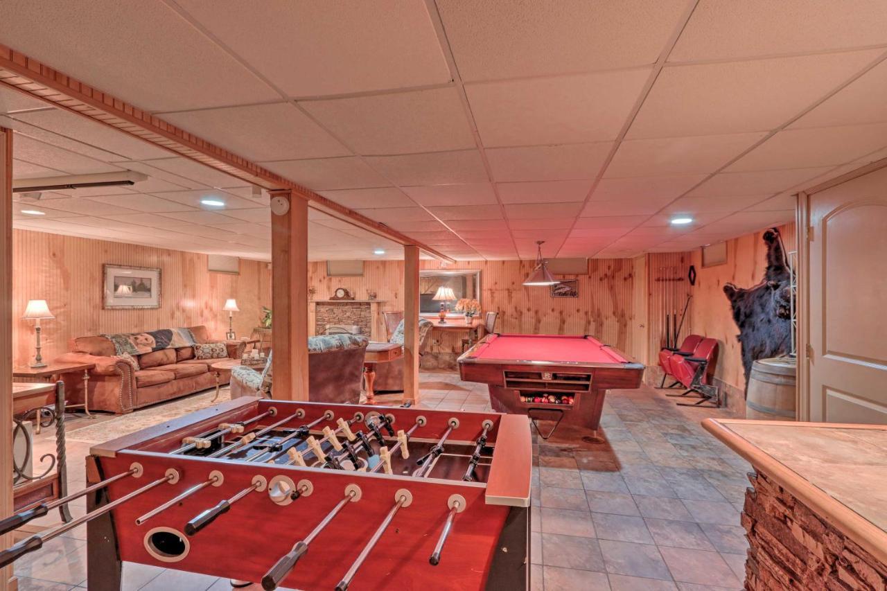 Poconos Home With Game Room Walk To Lake Harmony! Exteriör bild